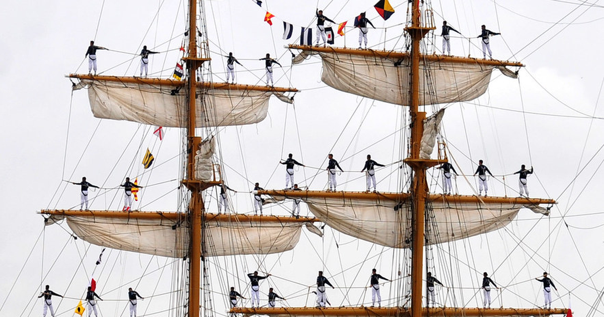 Jarcia firme: inspección y mantenimiento para mantener su mástil seguro